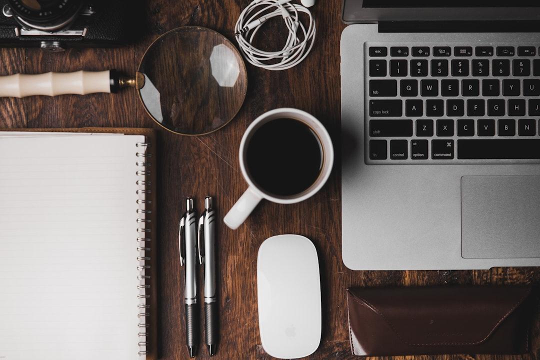 Build a $1000/Month Income with Aged Social Media Accounts (2026 Guide)