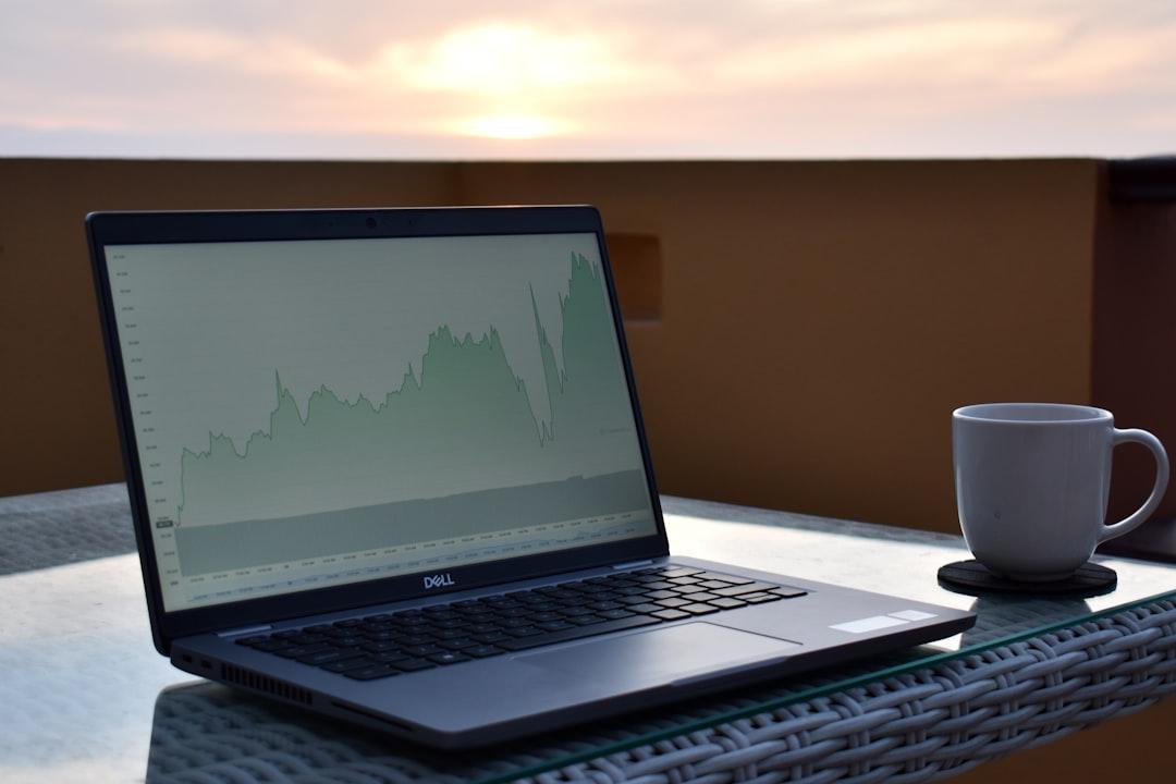 Easy to Make Money Online — 5 Methods That Pay $50+ a Day